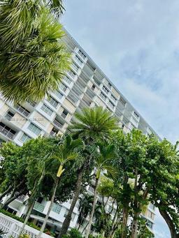 Picture of 1865 79Th St Cswy # 5O, Miami Beach, FL 33141