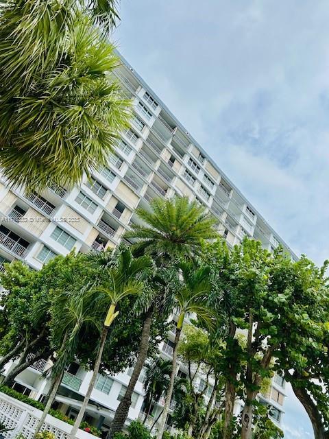 Picture of 1865 79Th St Cswy # 5O, Miami Beach FL 33141