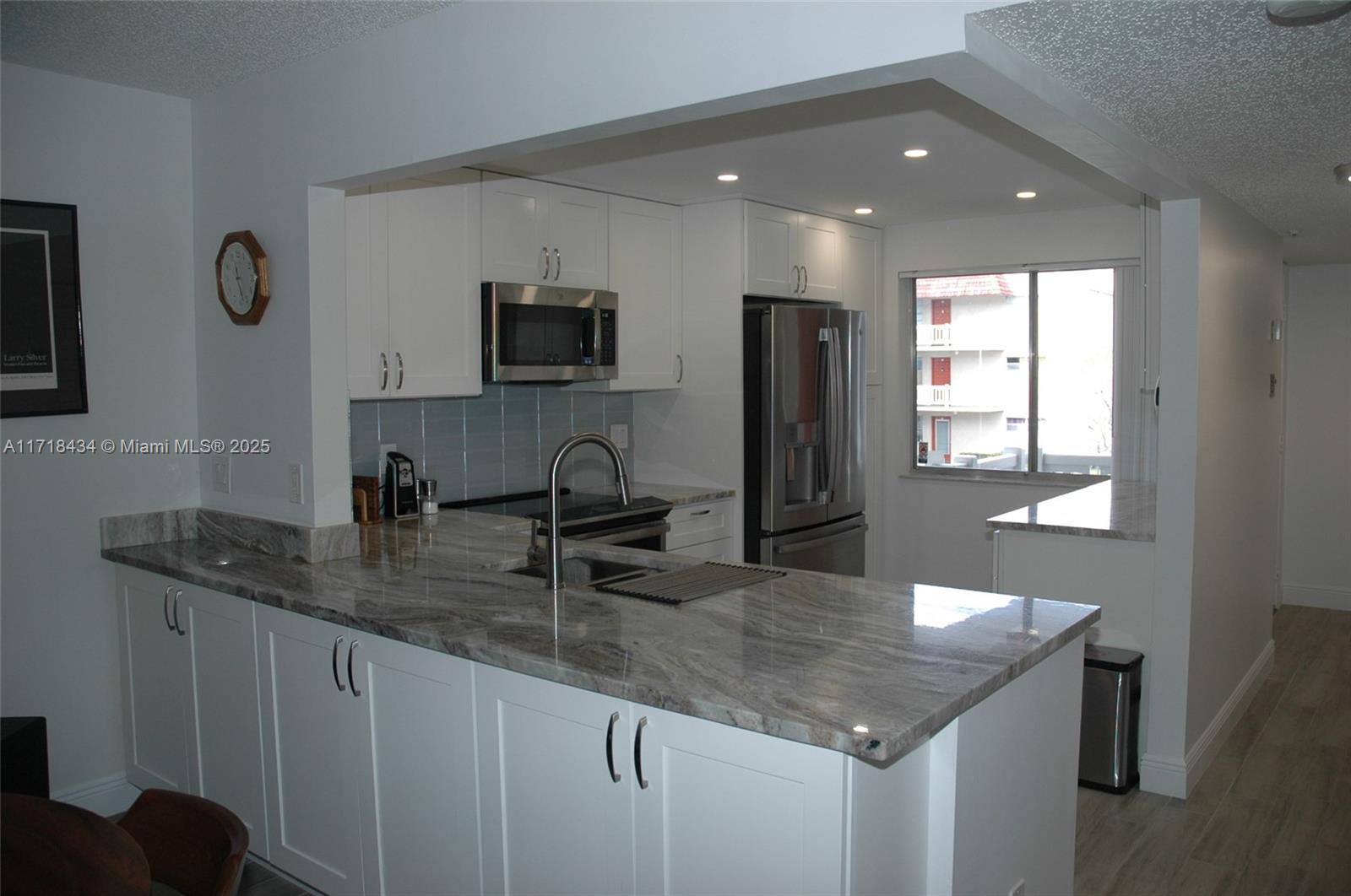 Picture of 3571 Inverrary Dr # 201, Lauderhill, FL 33319