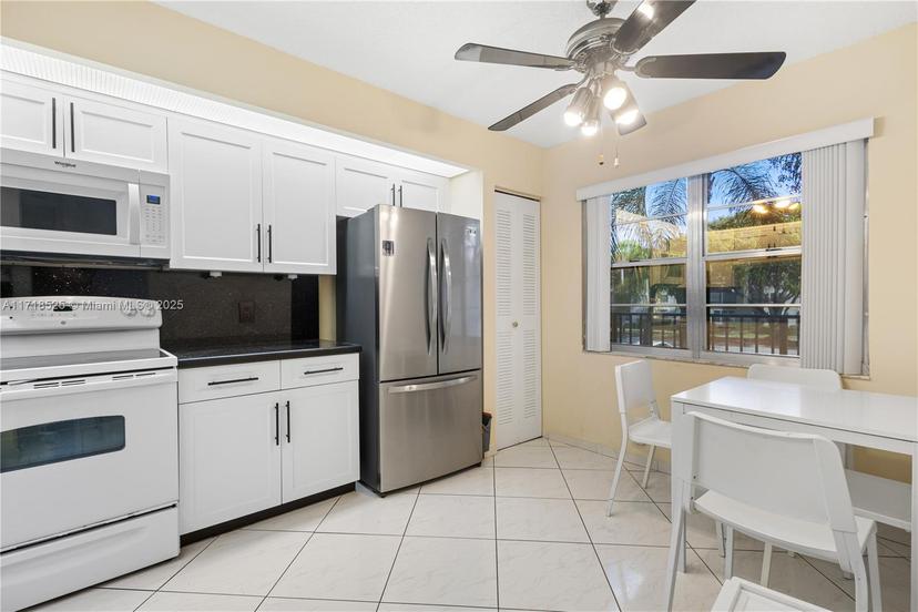 Picture of 1200 SW 130Th Ave # 205G, Pembroke Pines FL 33027