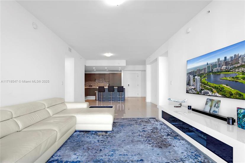 Picture of 7751 NW 107Th Ave # 509, Doral FL 33178