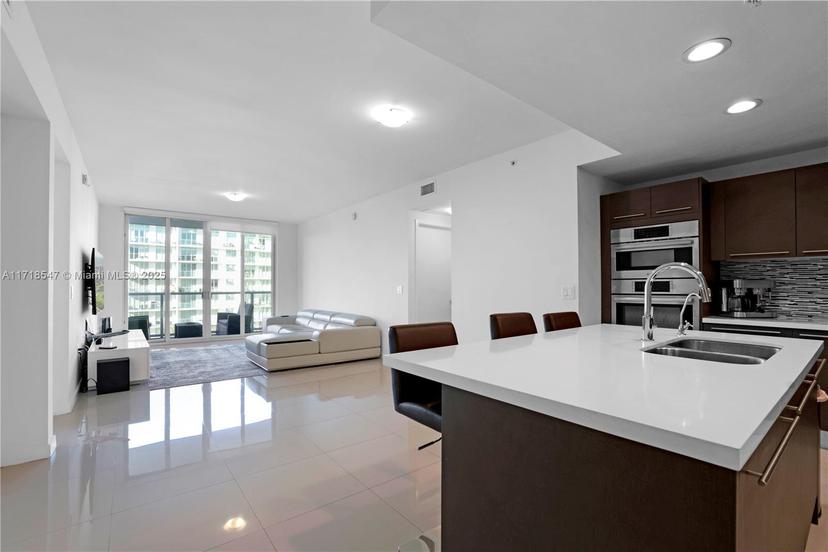 Picture of 7751 NW 107Th Ave # 509, Doral FL 33178