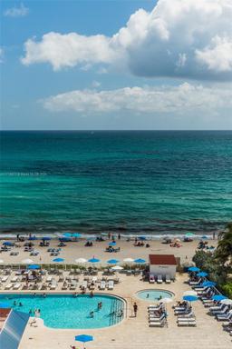 Picture of 19201 Collins Ave # 746, Sunny Isles Beach, FL 33160
