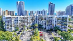 Picture of 800 Parkview Dr # 1001, Hallandale Beach, FL 33009