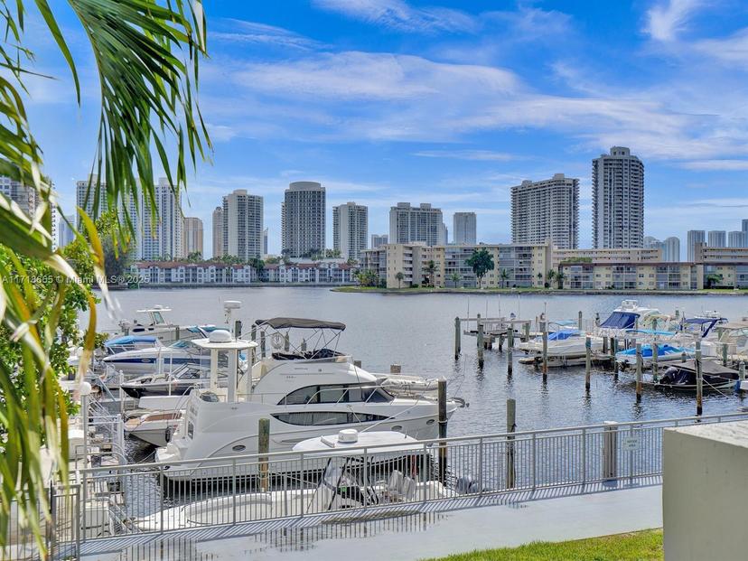 Picture of 18081 Biscayne Blvd # 802, Aventura FL 33160