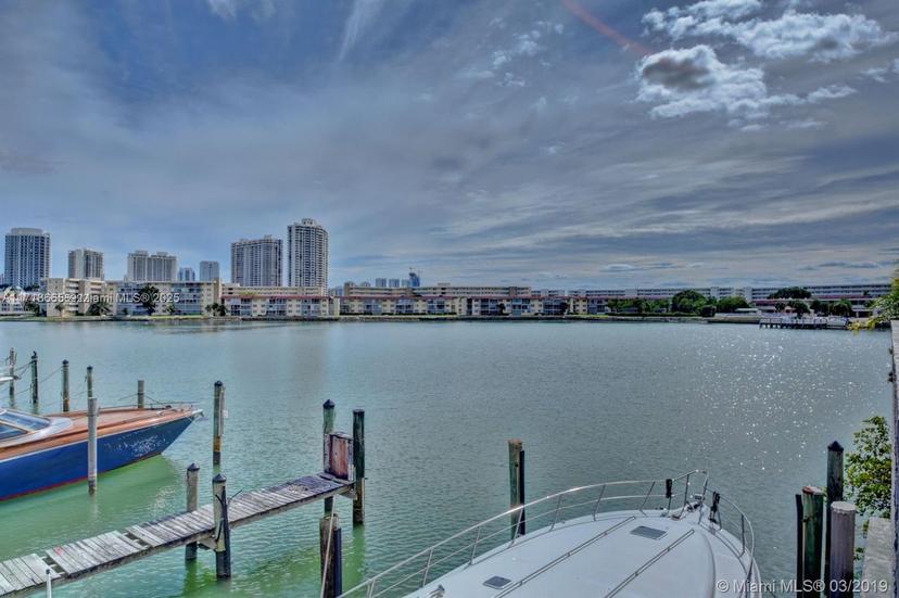 Picture of 18081 Biscayne Blvd # 802, Aventura FL 33160