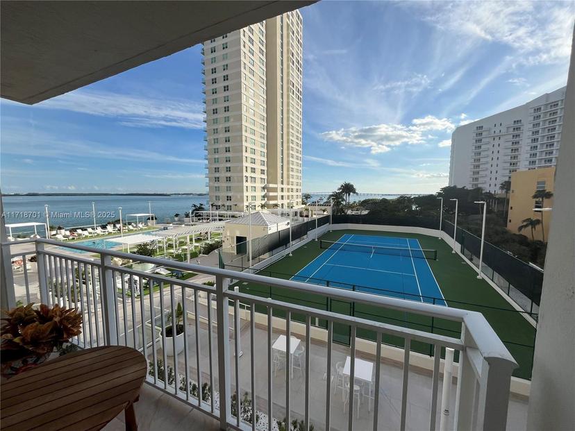 Picture of 770 Claughton Island Dr # 606, Miami FL 33131