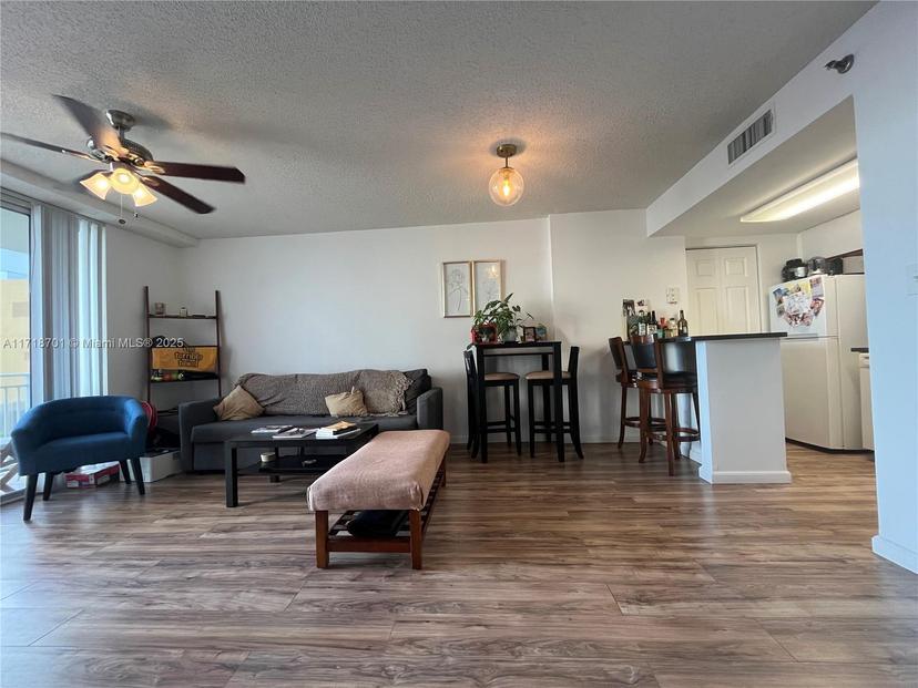 Picture of 770 Claughton Island Dr # 606, Miami FL 33131
