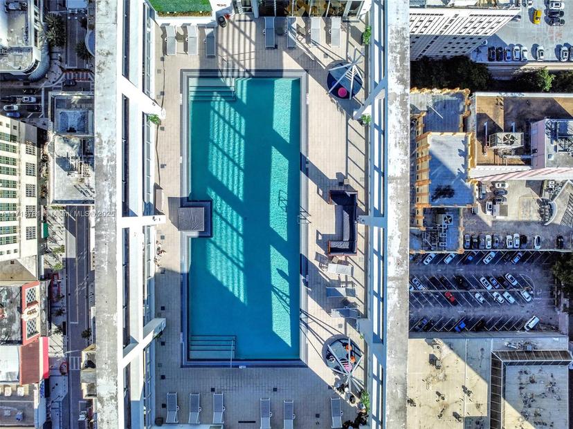 Picture of 151 SE 1St St, Miami FL 33131