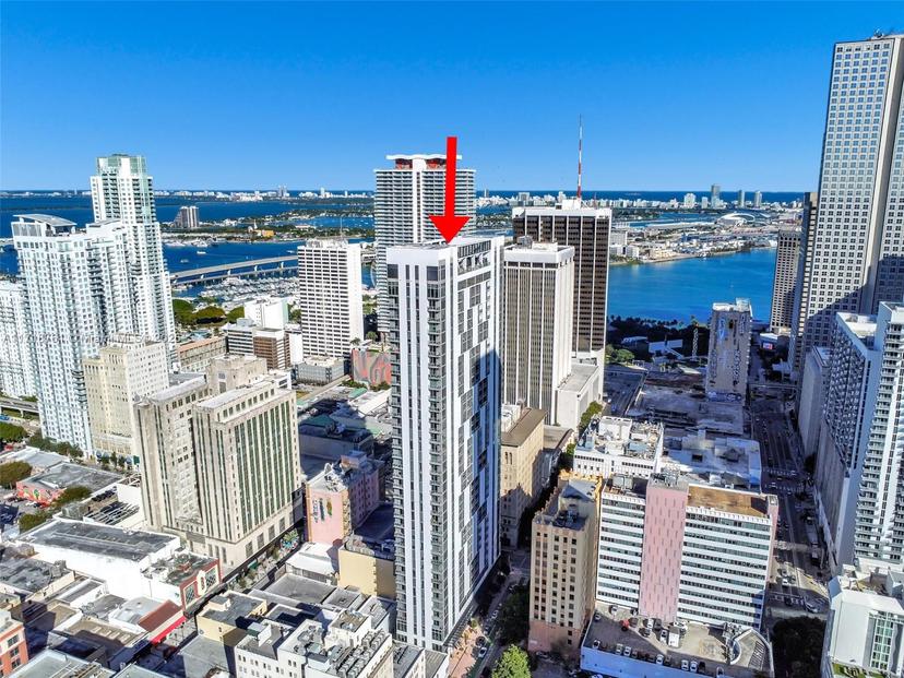 Picture of 151 SE 1St St, Miami FL 33131