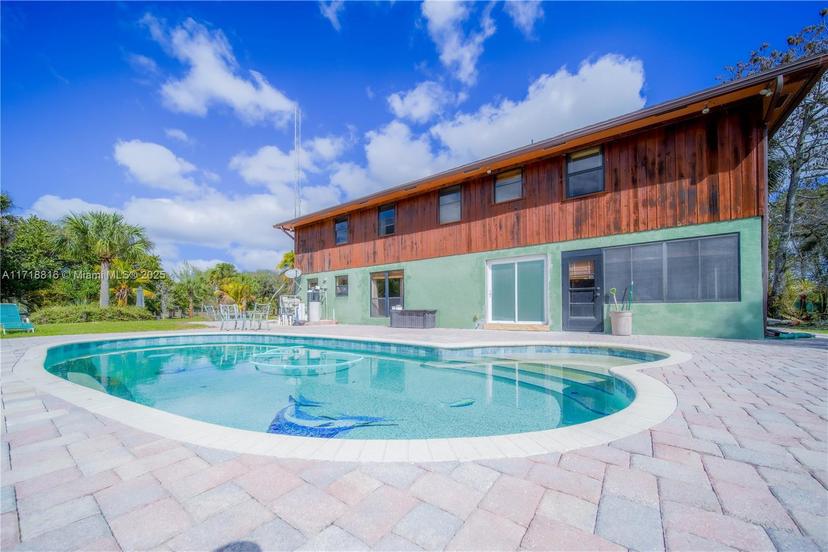 Picture of 576 Marshall Rd, West Palm Beach FL 33413