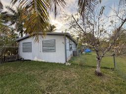 Picture of 13401 SW 265Th Ter, Homestead, FL 33032