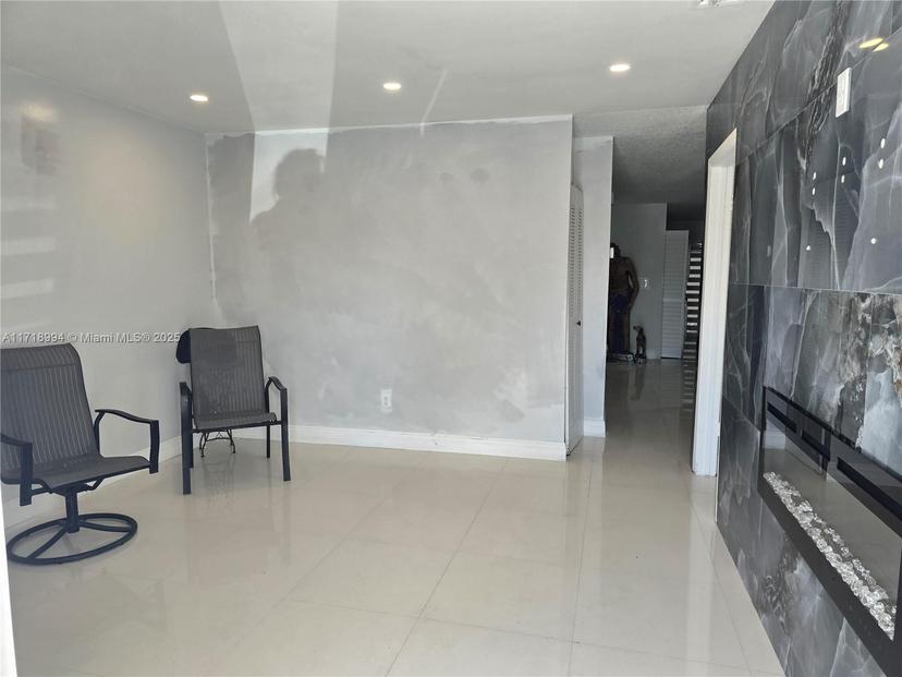 Picture of 11465 NW 88Th Ct, Hialeah Gardens FL 33018