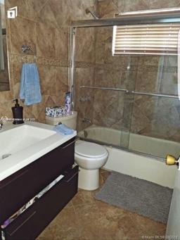 Picture of 7920 East Dr # 6, North Bay Village, FL 33141