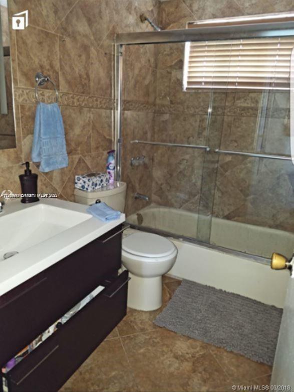 Picture of 7920 East Dr # 6, North Bay Village, FL 33141
