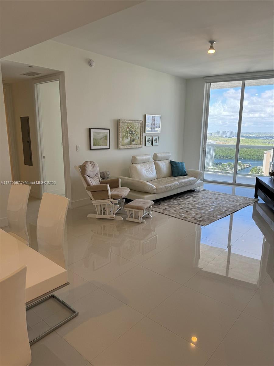 Picture of 16001 Collins Ave # 2605, Sunny Isles Beach, FL 33160