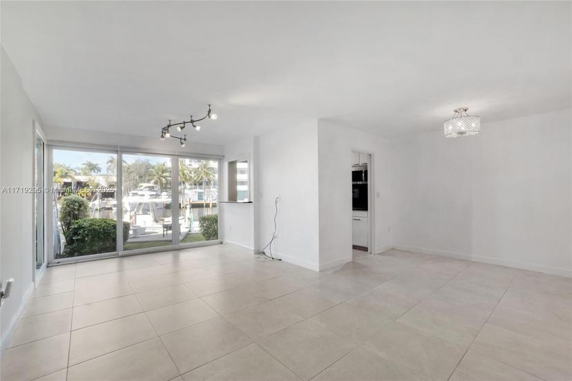 Picture of 180 Isle Of Venice Dr # 105, Fort Lauderdale FL 33301