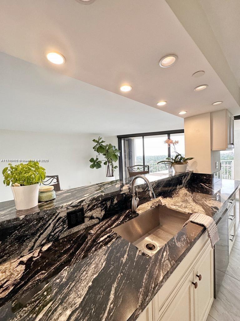 Picture of 4000 Towerside Ter # 1807, Miami, FL 33138