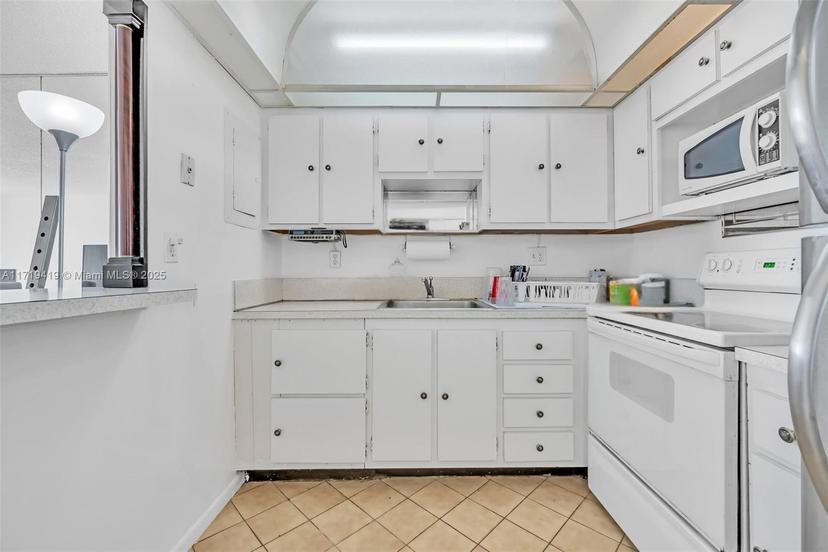 Picture of 1465 NE 123Rd St # 808, North Miami FL 33161