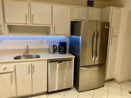 Picture of 100 Bayview Dr # 516, Sunny Isles Beach, FL 33160