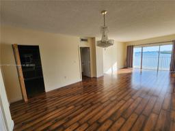 Picture of 300 Bayview Dr # 612, Sunny Isles Beach, FL 33160