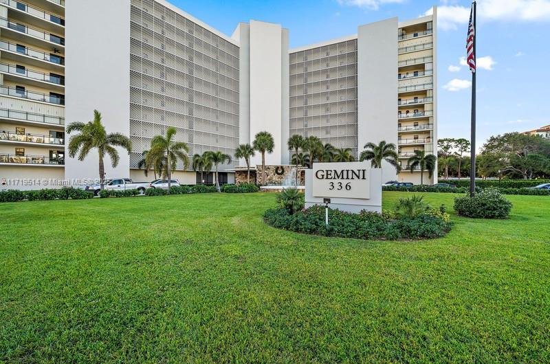 Picture of 336 Golfview Rd # 311, North Palm Beach FL 33408