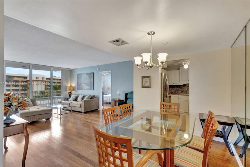 Picture of 336 Golfview Rd # 311, North Palm Beach FL 33408