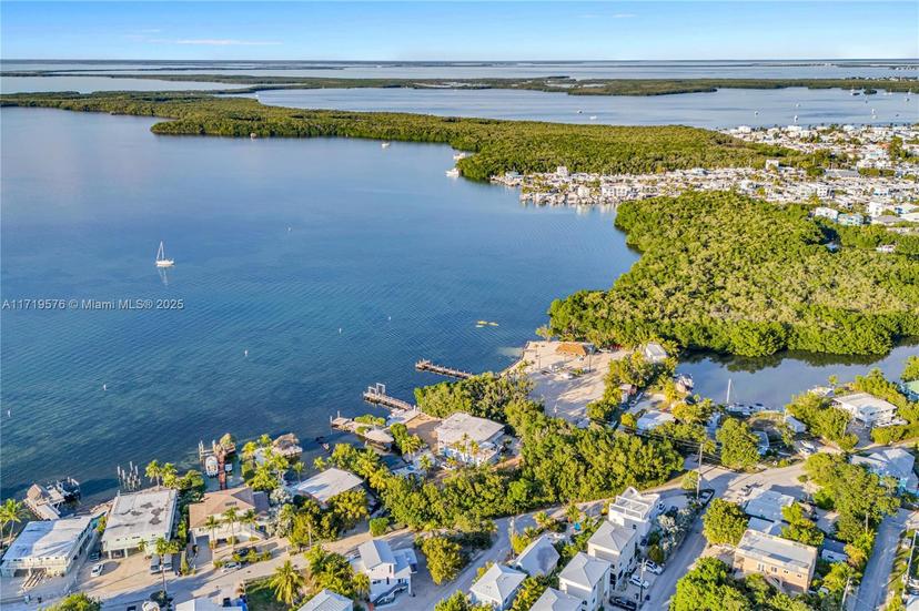 Picture of 9 Gulf Dr, Key Largo FL 33037
