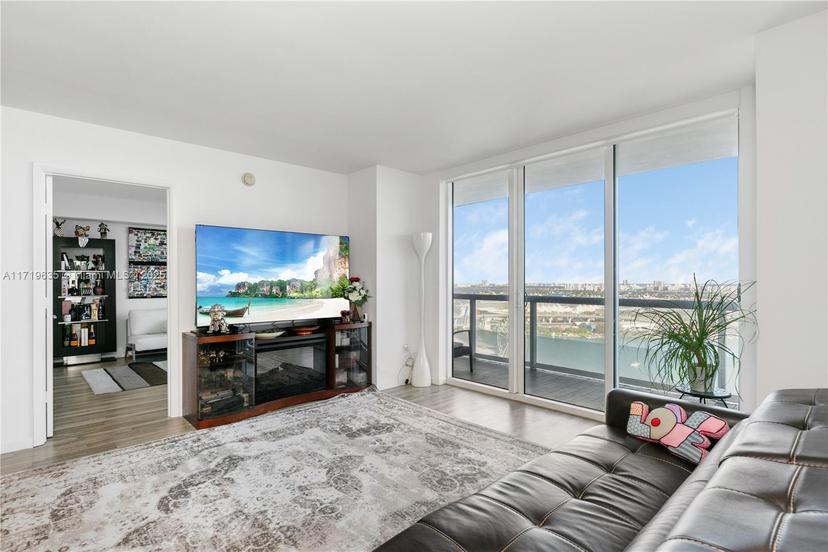 Picture of 50 Biscayne Blvd # 3006, Miami FL 33132