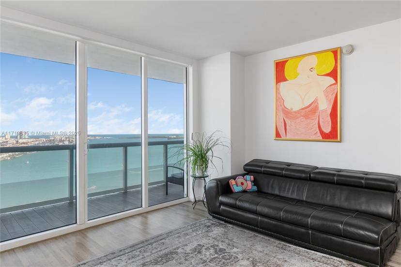 Picture of 50 Biscayne Blvd # 3006, Miami FL 33132