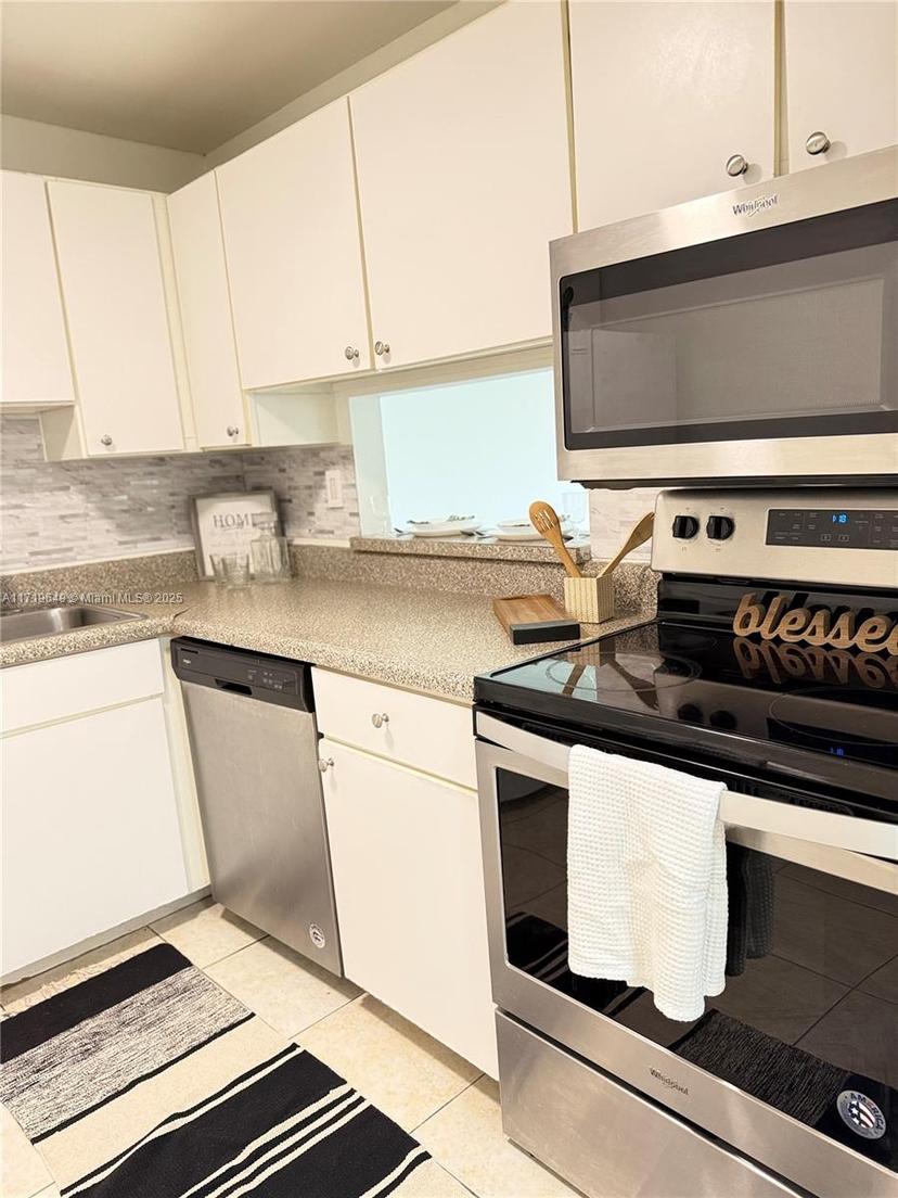 Picture of 4920 NW 79Th Ave # 108, Doral FL 33166
