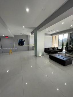 Picture of 20379 W Country Club Dr # 535, Aventura, FL 33180