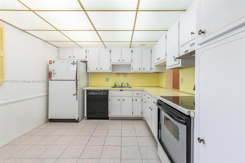 Picture of 6731 Cypress Rd # 104, Plantation FL 33317