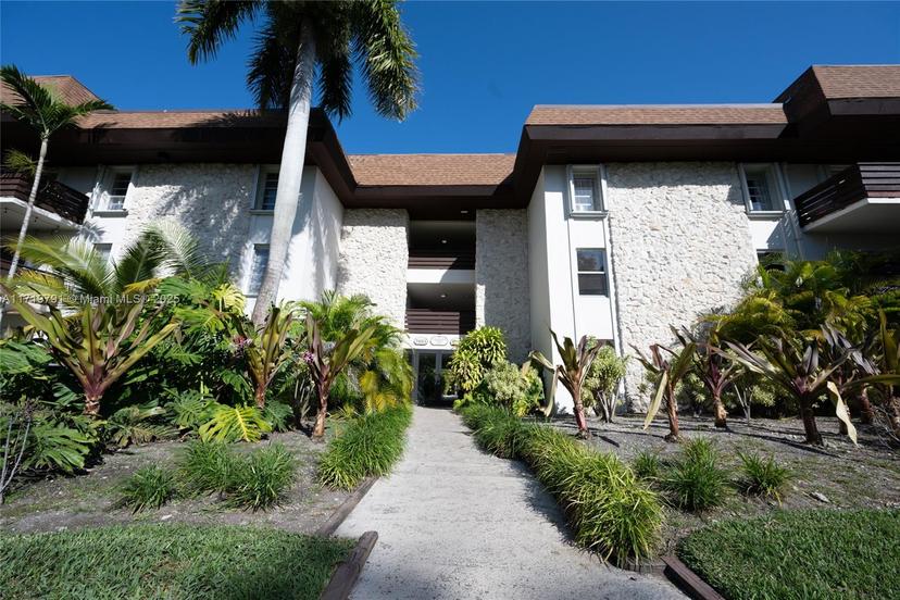 Picture of 7473 SW 82Nd St # A111, Miami FL 33143