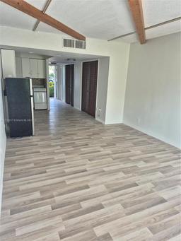 Picture of 2850 N Palm Aire Dr # 106, Pompano Beach, FL 33069
