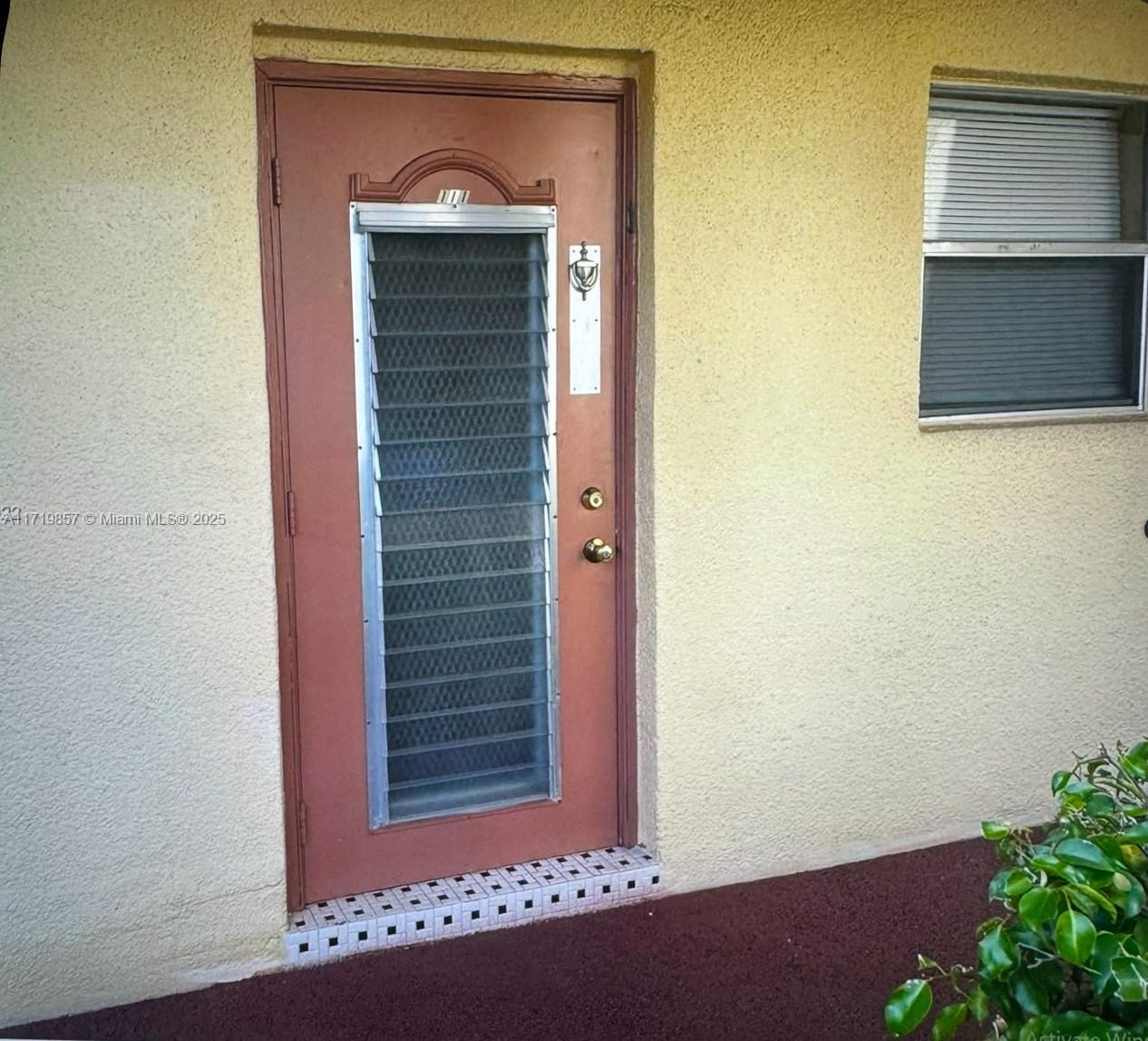 Picture of 8305 Sunrise Lakes Blvd # 111, Sunrise, FL 33322