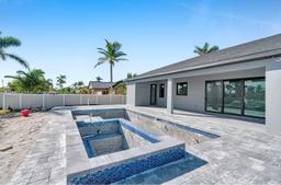 Picture of 1040 NW 38Th Ave, Cape Coral, FL 33993