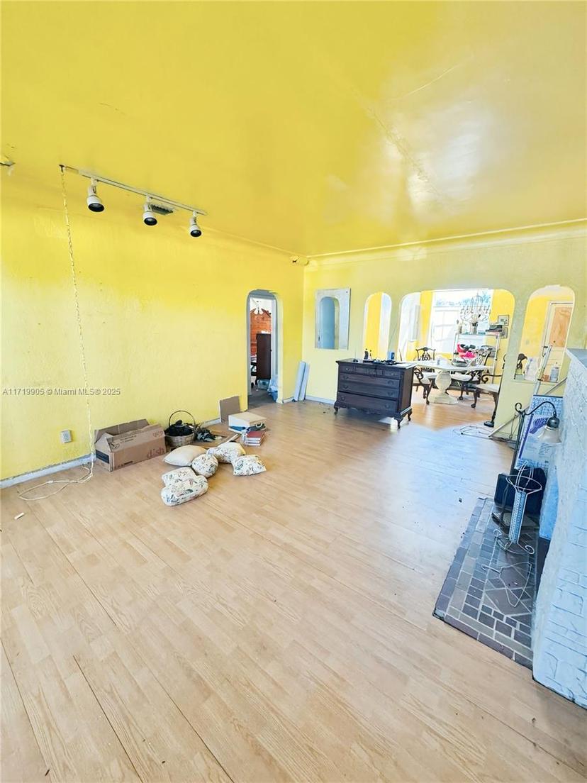 Picture of 1672 NW 116Th Ter, Miami FL 33167