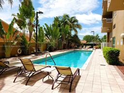 Picture of 2665 SW 37Th Ave # 1112, Miami, FL 33133