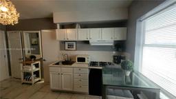 Picture of 335 Ocean Dr # 215, Miami Beach, FL 33139