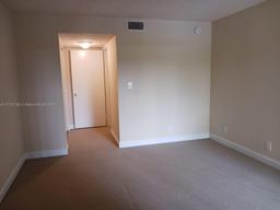 Picture of 7630 Westwood Dr # 305, Tamarac, FL 33321