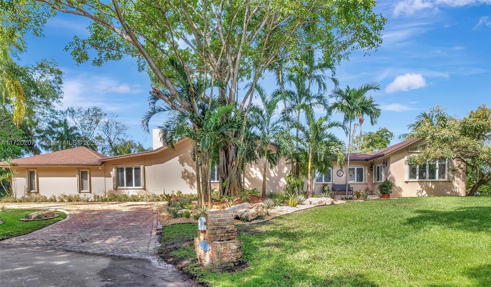 Picture of 17220 SW 77Th Ct, Palmetto Bay, FL 33157