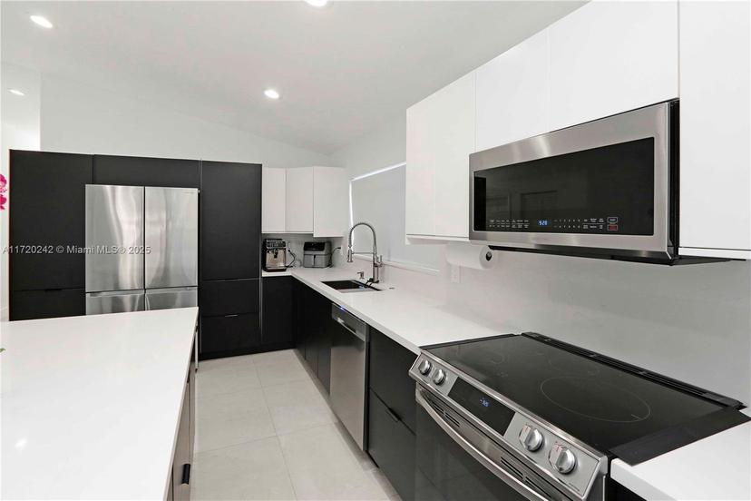 Picture of 1877 SE 13Th St, Homestead FL 33035