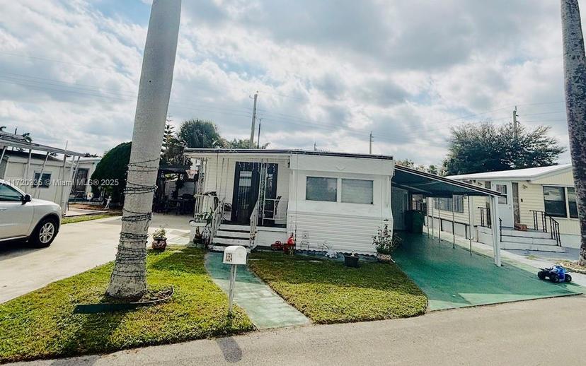Picture of 8564 SW 15Th Ct, Davie FL 33324