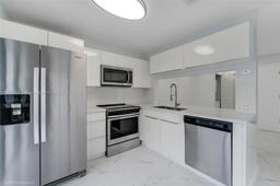 Picture of 20936 Bay Ct # 2, Aventura, FL 33180