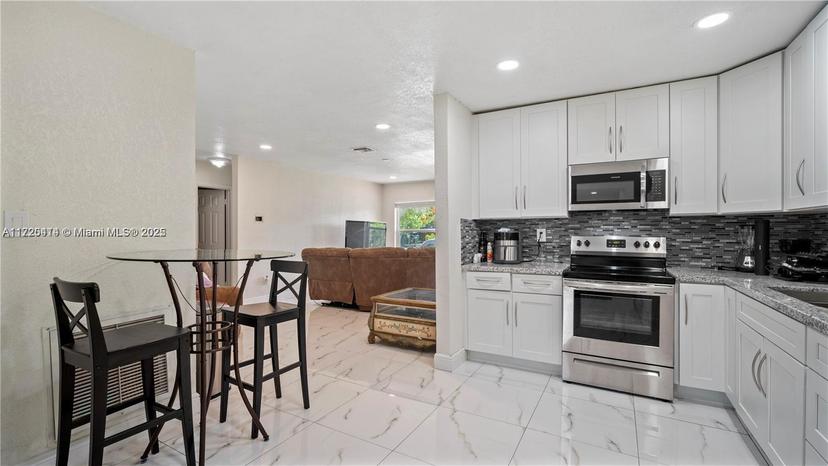 Picture of 19458 NW 28Th Pl # 19458, Miami Gardens FL 33056