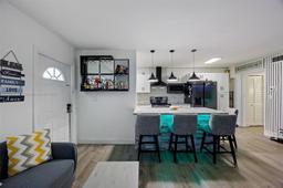 Picture of 714 NE 10Th St # 108, Hallandale Beach, FL 33009