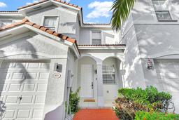 Picture of 1007 NE 208Th St # 1007, Miami, FL 33179
