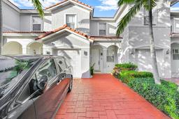 Picture of 1007 NE 208Th St # 1007, Miami, FL 33179