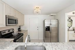 Picture of 401 NE 14Th Ave # 504, Hallandale Beach, FL 33009